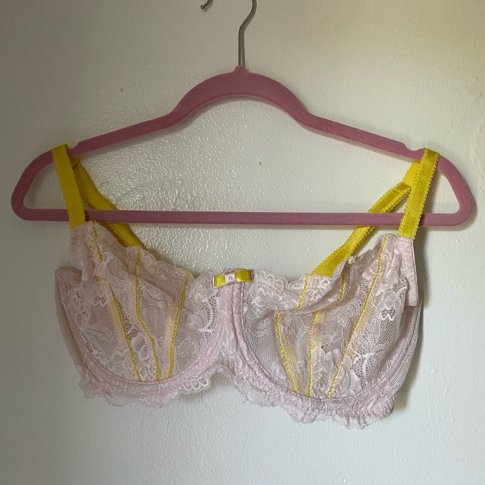 Adore Me lace bra 38DD